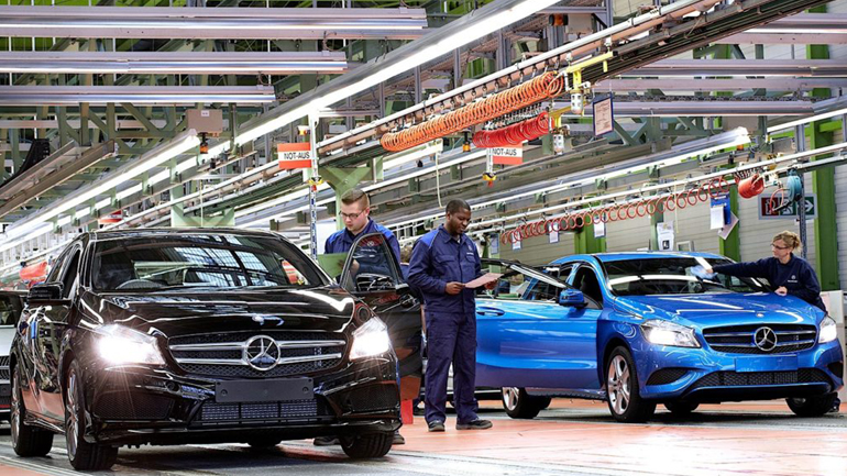 Η Mercedes ανακαλεί 1 εκατομμύριο αυτοκίνητα σε όλο τον κόσμο